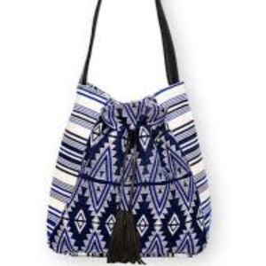 Mercado Global Cinch Bag